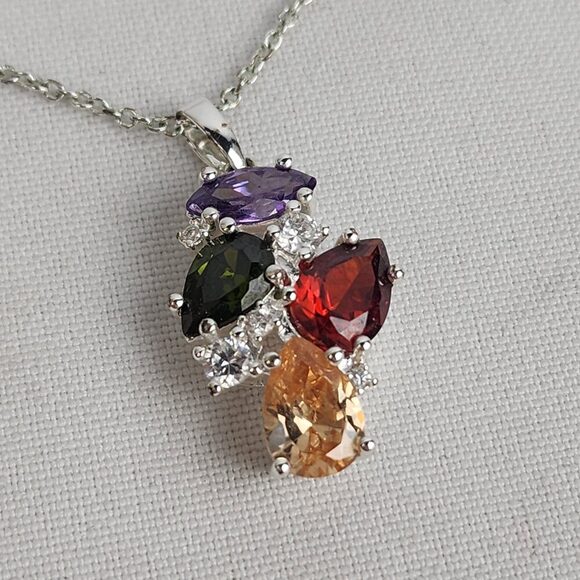 NVC Silver Tone Glass Colored Stone Crystal Pendant Necklace - Picture 3 of 8